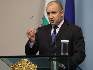 Радев свиква партиите на нов рунд консултации за кабинет
