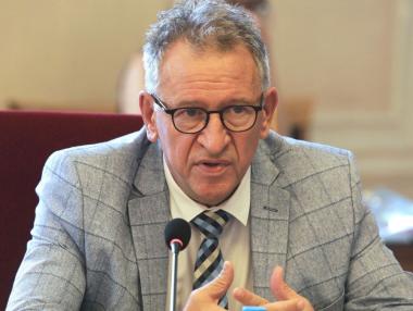 Бюджетната комисия одобри още 120 млн. лв. за Здравната каса