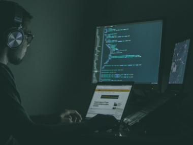Байдън убеди Google и Microsoft да похарчат милиарди за киберсигурност