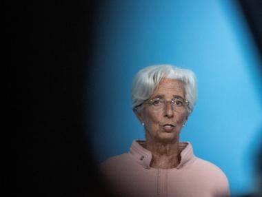 ЕЦБ забавя леко печатането на пари заради инфлацията