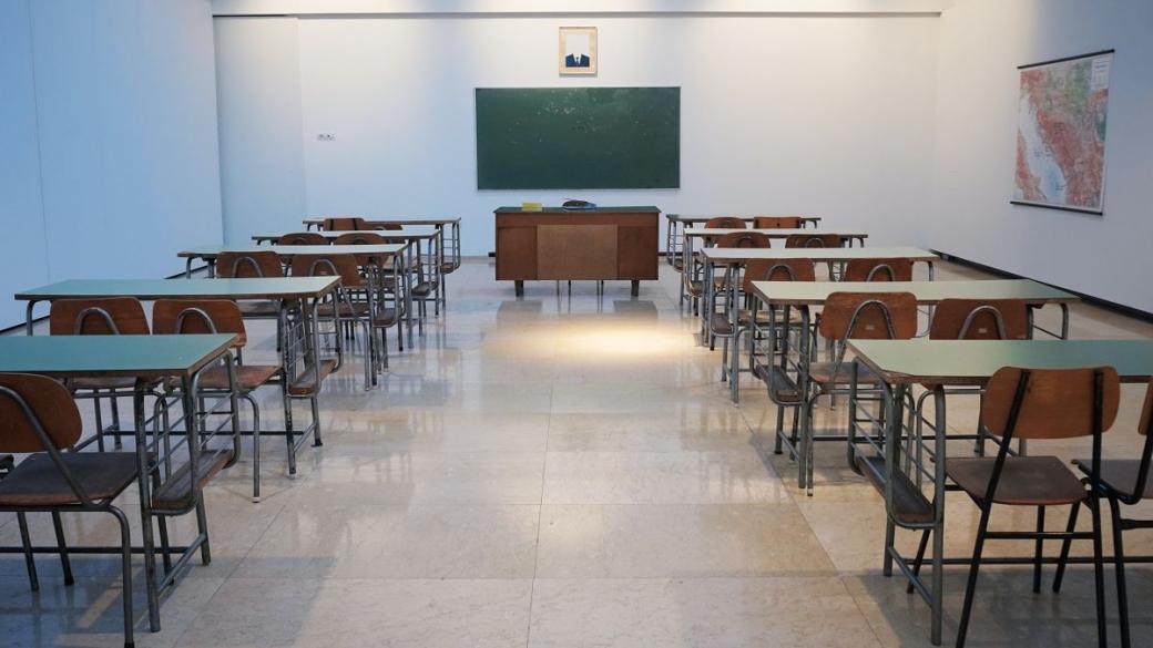 МОН модернизира кабинетите на 28 професионални училища