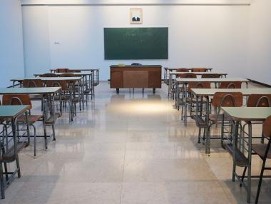 МОН модернизира кабинетите на 28 професионални училища
