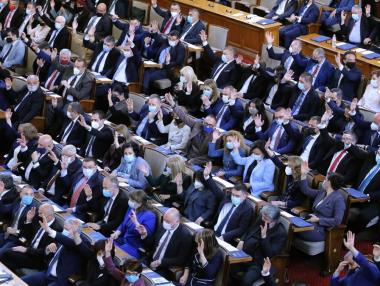 „Протестните партии“ отправят призиви за обединение към Петков и Василев