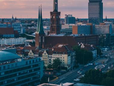 Берлин гласува „за“ конфискация на 240 хил. частни жилища