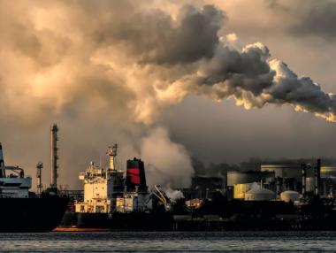 COP26 „чука на вратата“, а на Острова готвят нови проекти за изкопаеми горива