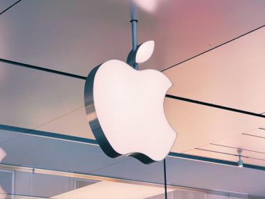 Apple може да покаже напълно автономен електромобил до 2025 г.