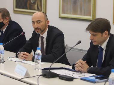 Всяка година от пазара на труда в България изчезват 50 хил. души