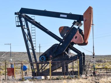 Цените на петрола продължават да се покачват