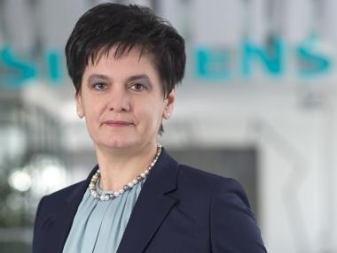 Боряна Манолова поема и ръководството на Siemens Украйна