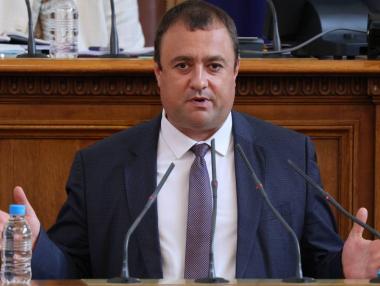 Иван Иванов