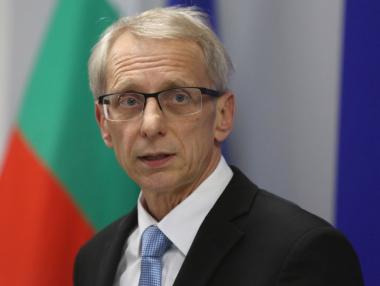 Николай Денков