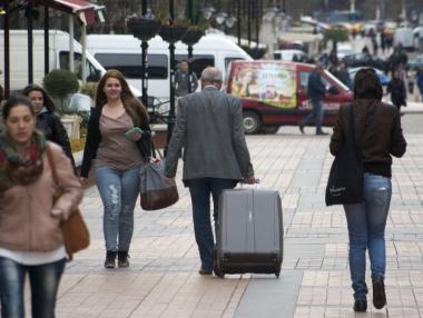 Минимална заплата от 750 лв. изглежда непостижима през 2022 г.