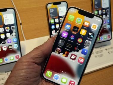 За първи път от години смартфон пазарът тръгна нагоре