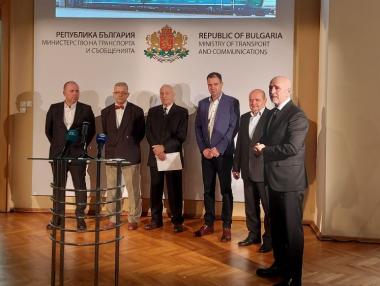 Събев окончателно е решил да слива двете дружества на БДЖ