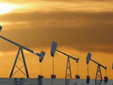 Петролът счупи 7-годишен рекорд и вече гледа към $100 за барел