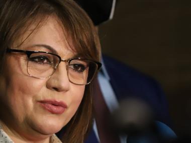 Нинова предупреди Петков да спазва коалиционното споразумение