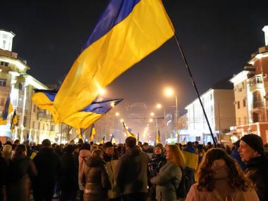 Русия изтегля дипломатите си от Украйна