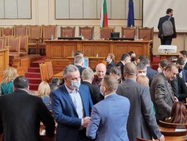 7 часа по-късно: Депутатите се обединиха в позицията си за Украйна