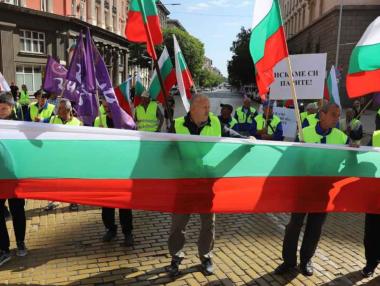 „Автомагистрали-Черно море“ започва масови съкращения