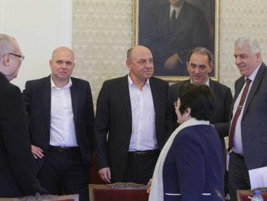 „Връзката с МФ никаква я няма“: Кандидатите за Фискалния съвет искат по-голяма роля