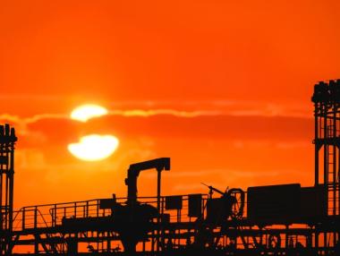 Доставките на руски суров петрол се сринаха с 25% само за седмица