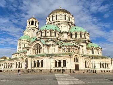 Нов опит за ремонт около „Александър Невски“: Ще го прави „Трейс груп“