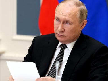 Путин предупреди Париж и Берлин, че доставките на оръжия за Украйна са „опасни”