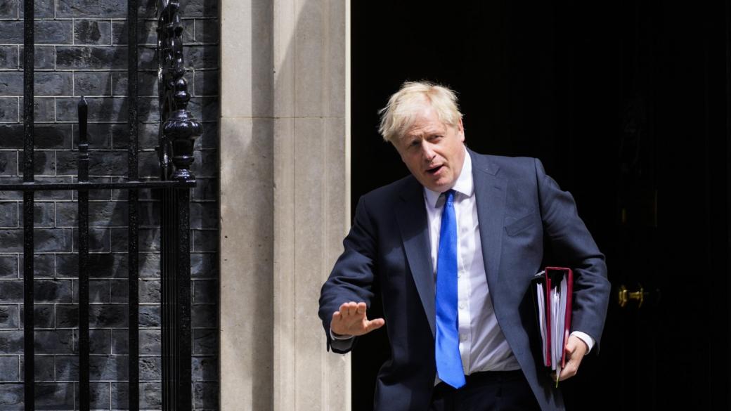 BBC: Борис Джонсън подава оставка