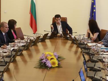 Напускащото правителство оставя държавата без пътно поддържане