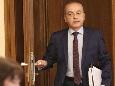 Кабинетът направи ключови рокади в e-управлението и БАБХ