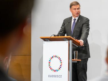 ЕК подготвя индивидуални фискални правила за държавите членки