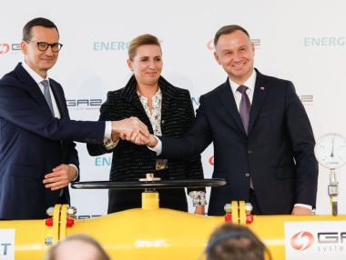 „Eрата на енергийния суверенитет“: Полша сряза лентата на Baltic Pipe