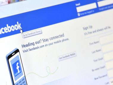 Facebook ще уведоми 1 млн. души за възможна кражба на пароли