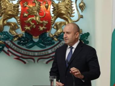 Радев връчва първия мандат за правителство