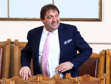 Вечерни новини: „Магистрална бедност“; България отчита рекорден износ