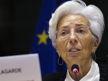 Упоритата инфлация отдалечава ЕЦБ от обръщане на лихвения цикъл