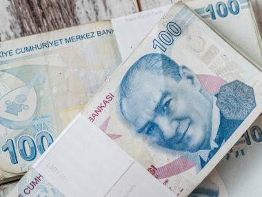 Борсата в Истанбул отново спря работа заради масови разпродажби