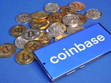Финансовият регулатор в САЩ атакува криптоборсата Coinbase