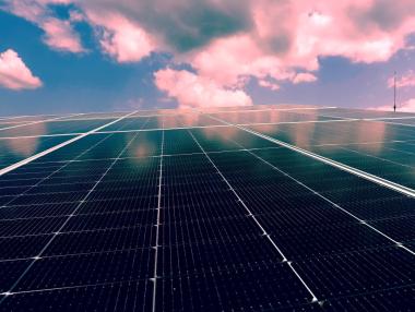 OMV Petrom купува соларни паркове с мощност 710 MW