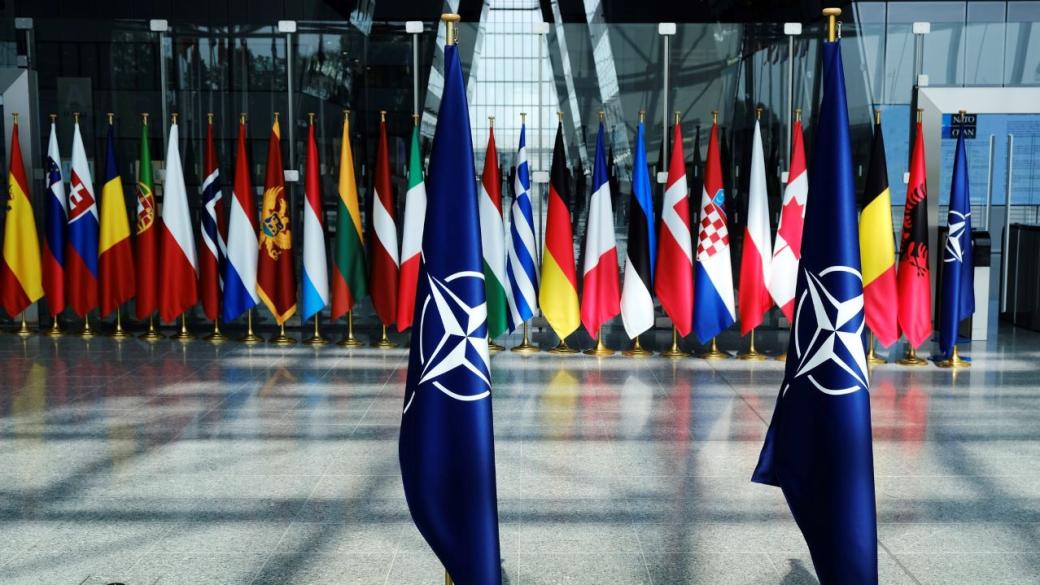 НАТО разочарова Украйна заради липсата на покана за членство