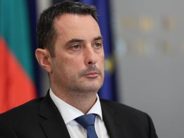 Правителството възражда „Хели Мед Сървиз“