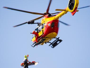 Втори опит: Кабинетът дава медицинските хеликоптери на „Хели Мед Сървиз“