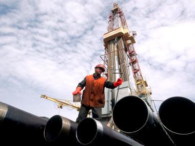 МАЕ: Светът няма нужда от нови петролни и газови проекти