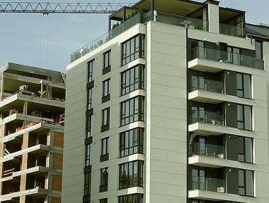 Новините от седмицата: Неспирен ръст в цените на жилищата; Данъчните промени на Асен Василев