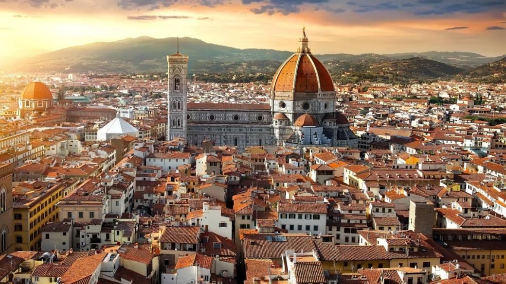 В опит да овладее жилищната криза: Флоренция ограничава Airbnb