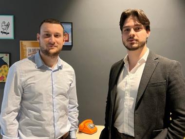 Българската AI платформа, която учи бизнеса на маркетинг