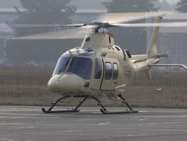 Първият медицински хеликоптер минава тестов полет