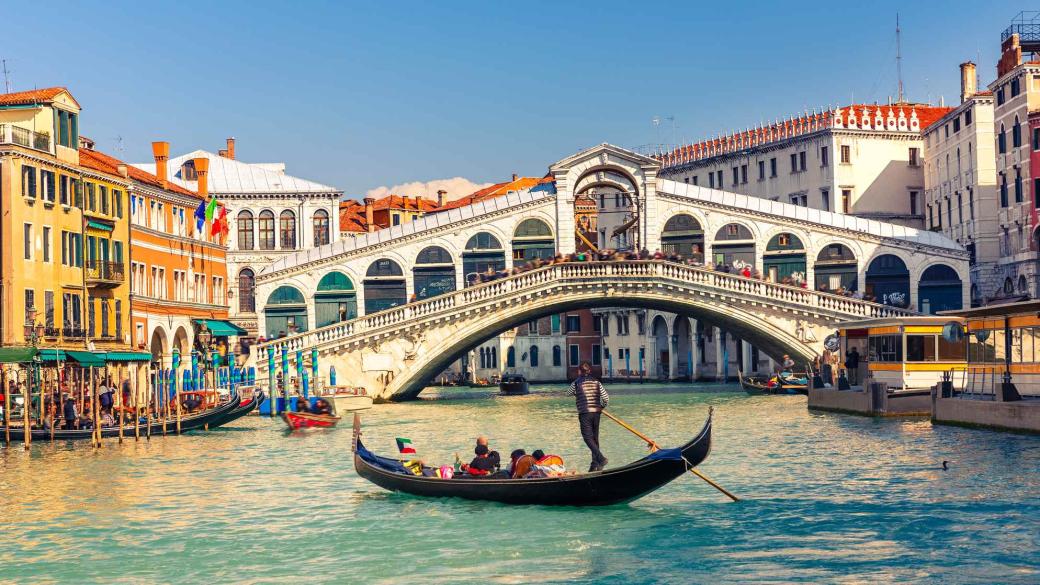 Венеция забрани големите туристически групи