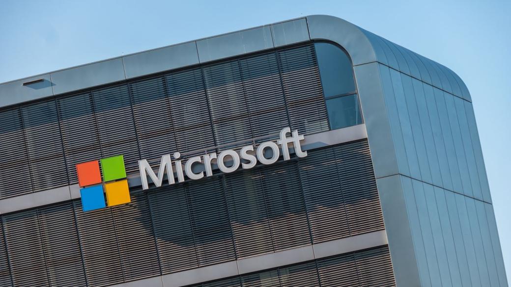 Само 100 млрд. долара делят Microsoft от короната на най-скъпата компания