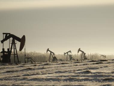 Цените на петрола тръгнаха нагоре в очакване на по-голямо търсене